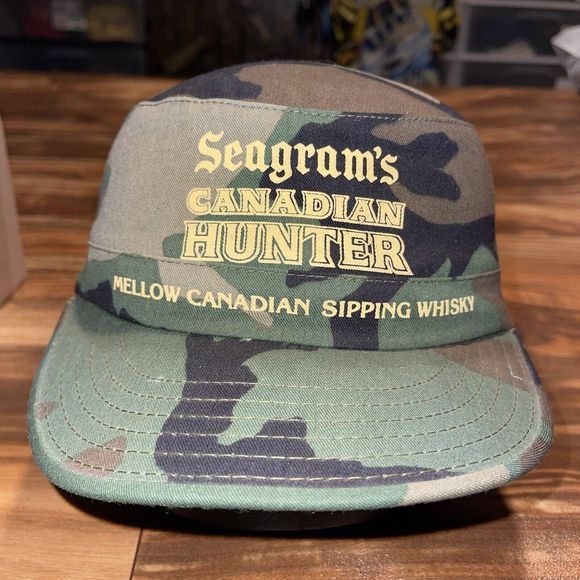 Vintage Seagram's Canadian Hunter Army Hat Camo Mellow Sipping Whiskey Cap M/L - Picture 1 of 10